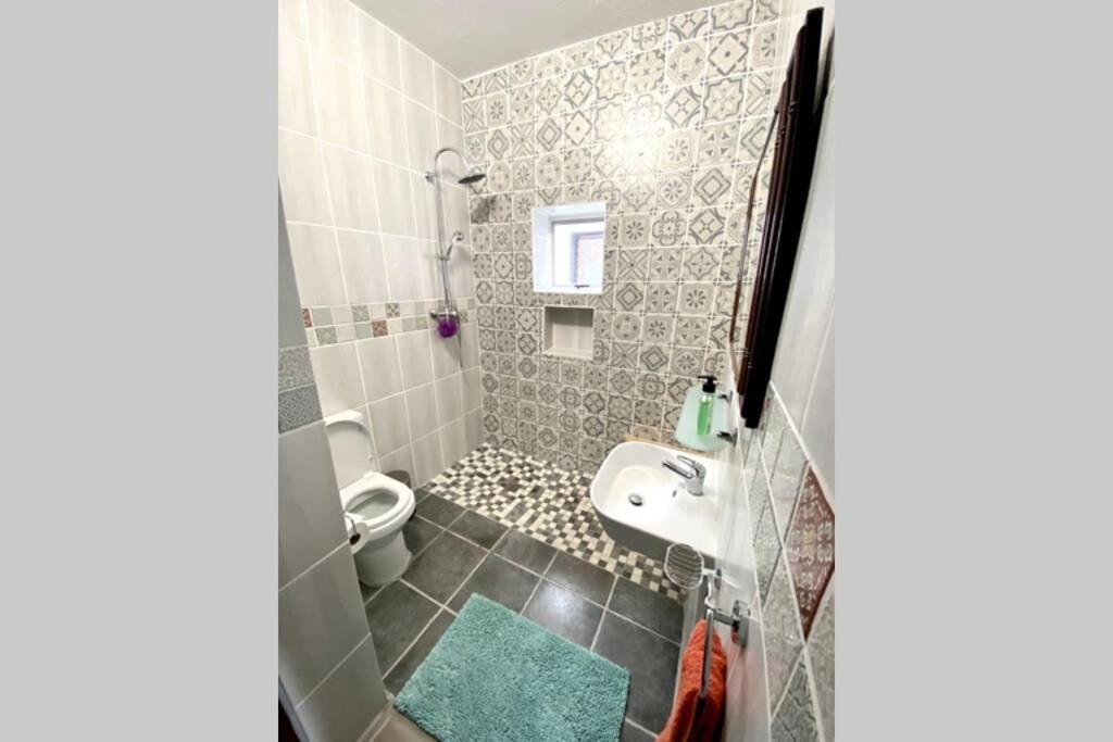 Le Grec Wine Tram Apartment Franschhoek Bagian luar foto