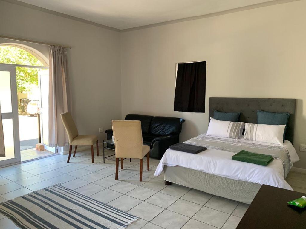 Le Grec Wine Tram Apartment Franschhoek Bagian luar foto