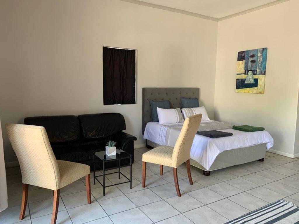Le Grec Wine Tram Apartment Franschhoek Bagian luar foto
